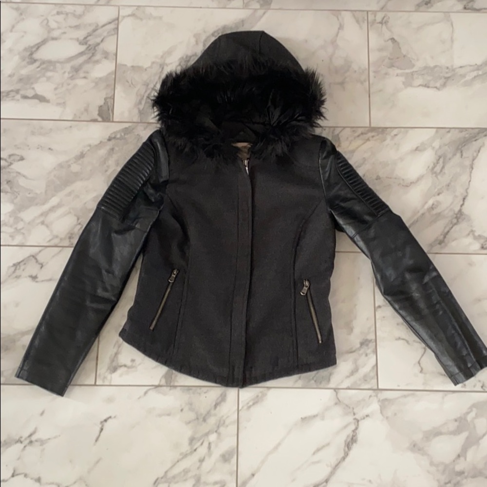 Fall winter jacket with fake fur hood border